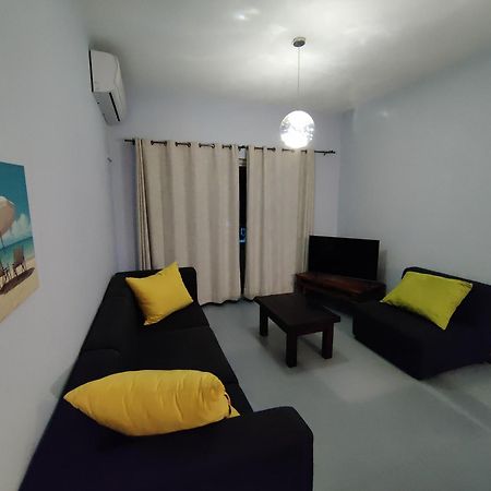 Ashiana Oceanside Apartment Flic en Flac ภายนอก รูปภาพ