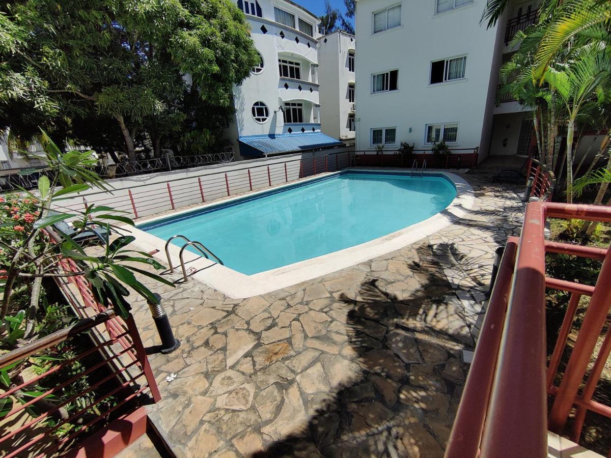 Ashiana Oceanside Apartment Flic en Flac ภายนอก รูปภาพ