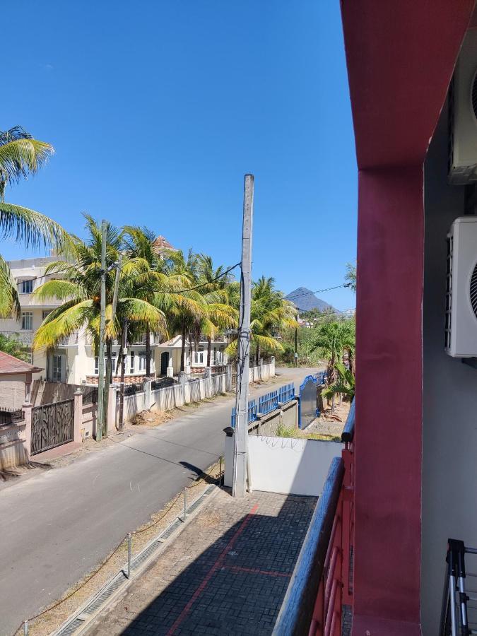 Ashiana Oceanside Apartment Flic en Flac ภายนอก รูปภาพ