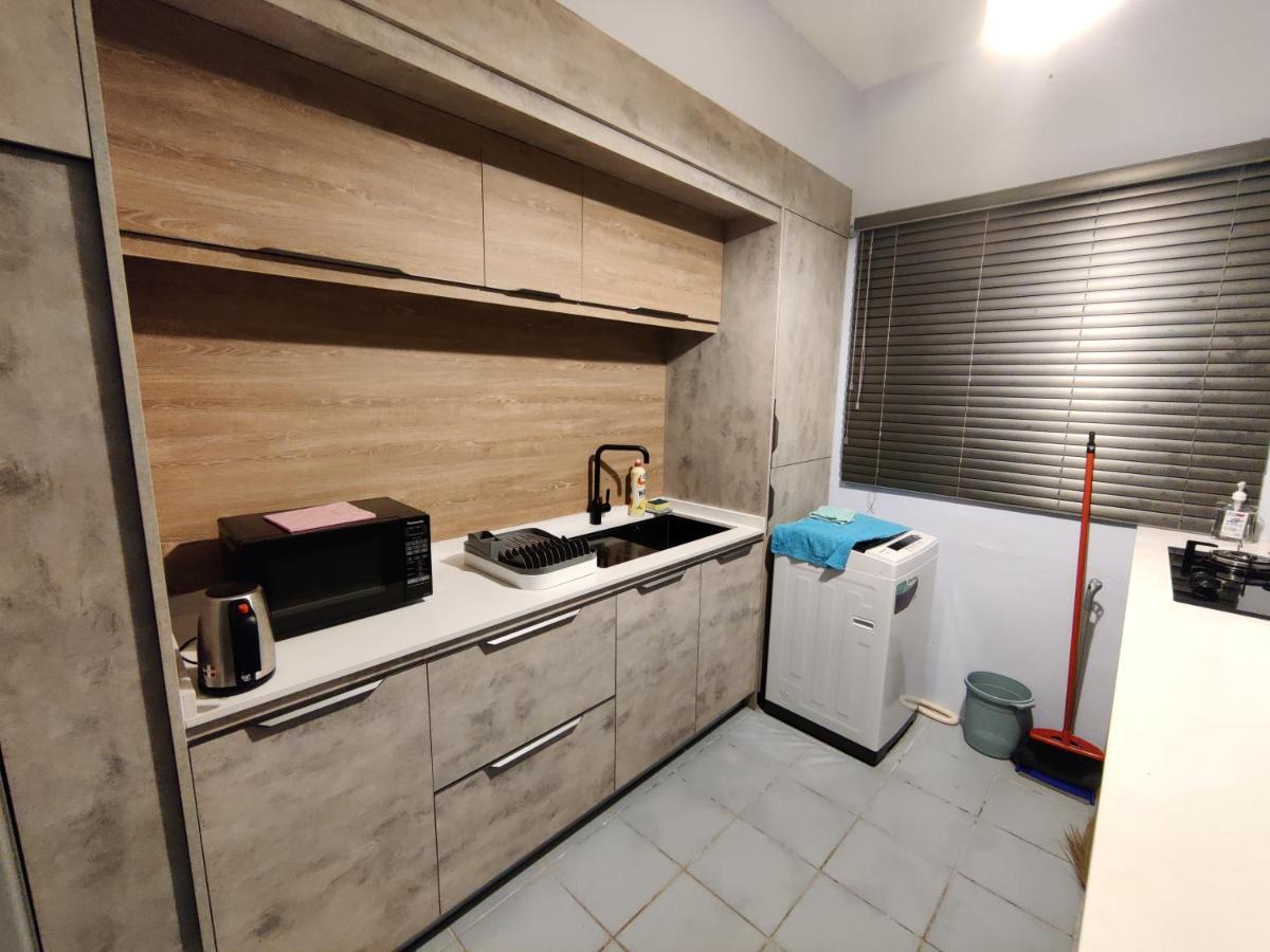 Ashiana Oceanside Apartment Flic en Flac ภายนอก รูปภาพ
